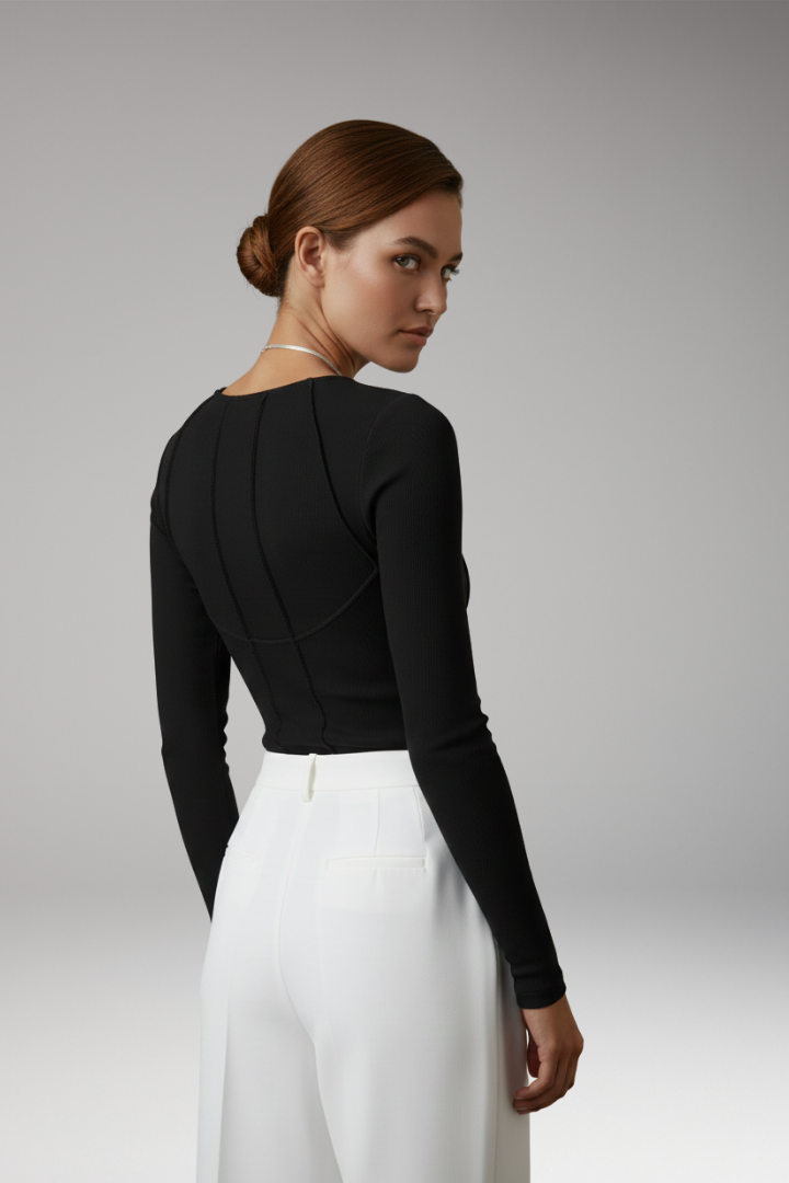 Women’s Long Sleeve Top with Ribbed Surface and Piping