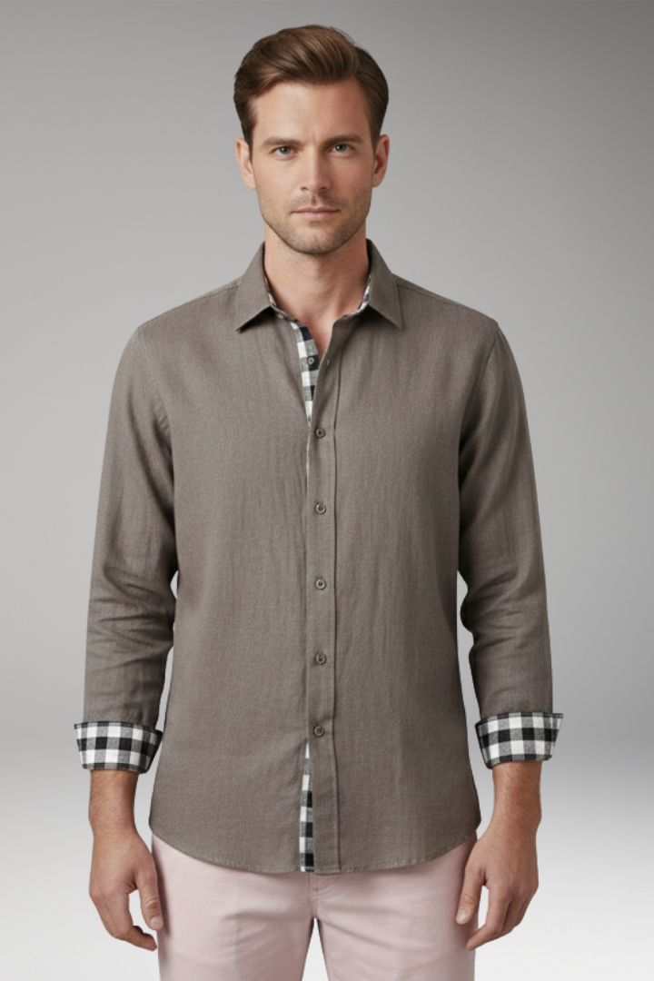 Men's Button-Down Shirt with Checkered Cuffs and Chest Pocket