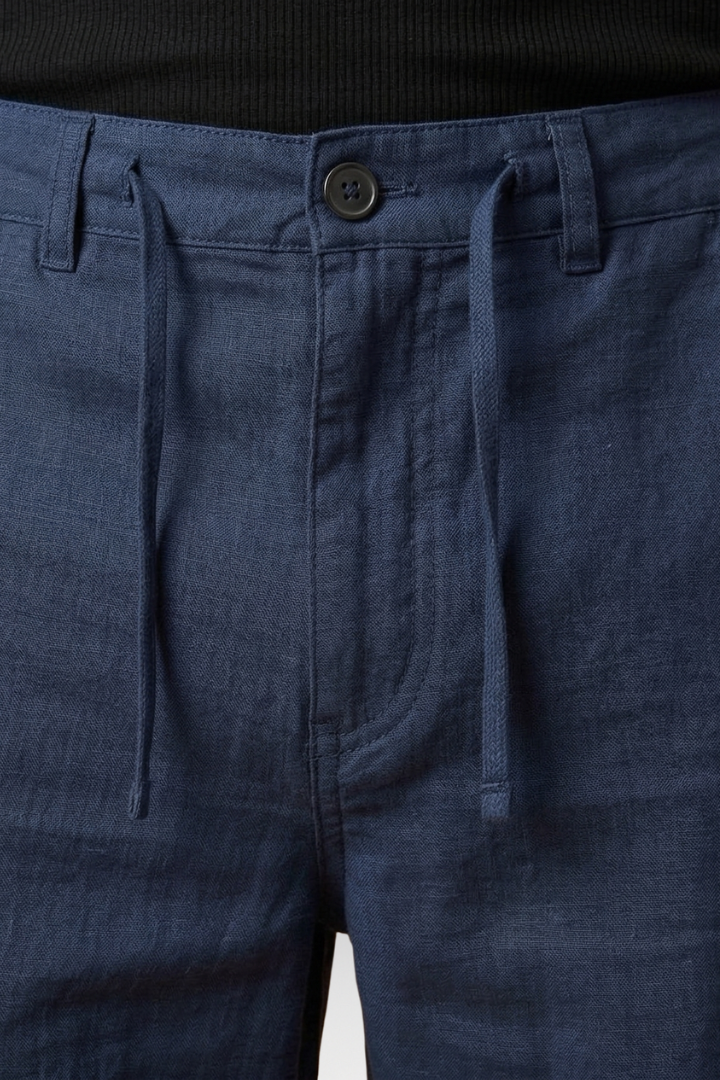 Men's Cargo Shorts with Elastic Waistband and Multiple Pockets