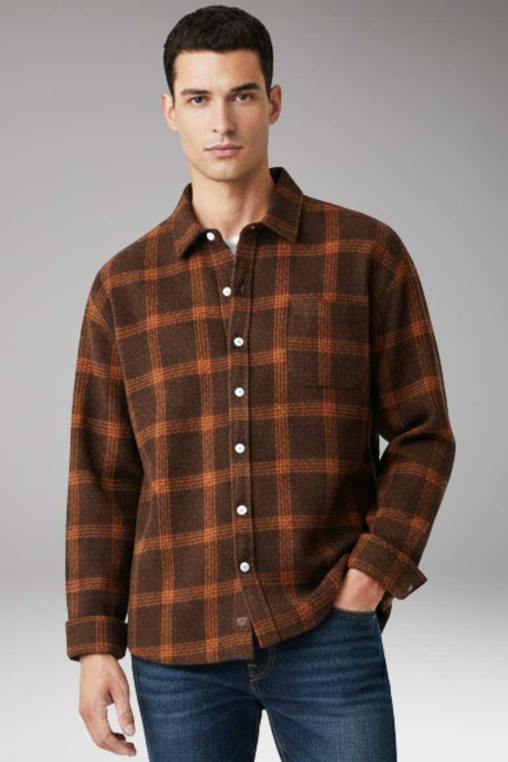 Men’s Flannel Shirt with Classic Collar and Long Sleeves