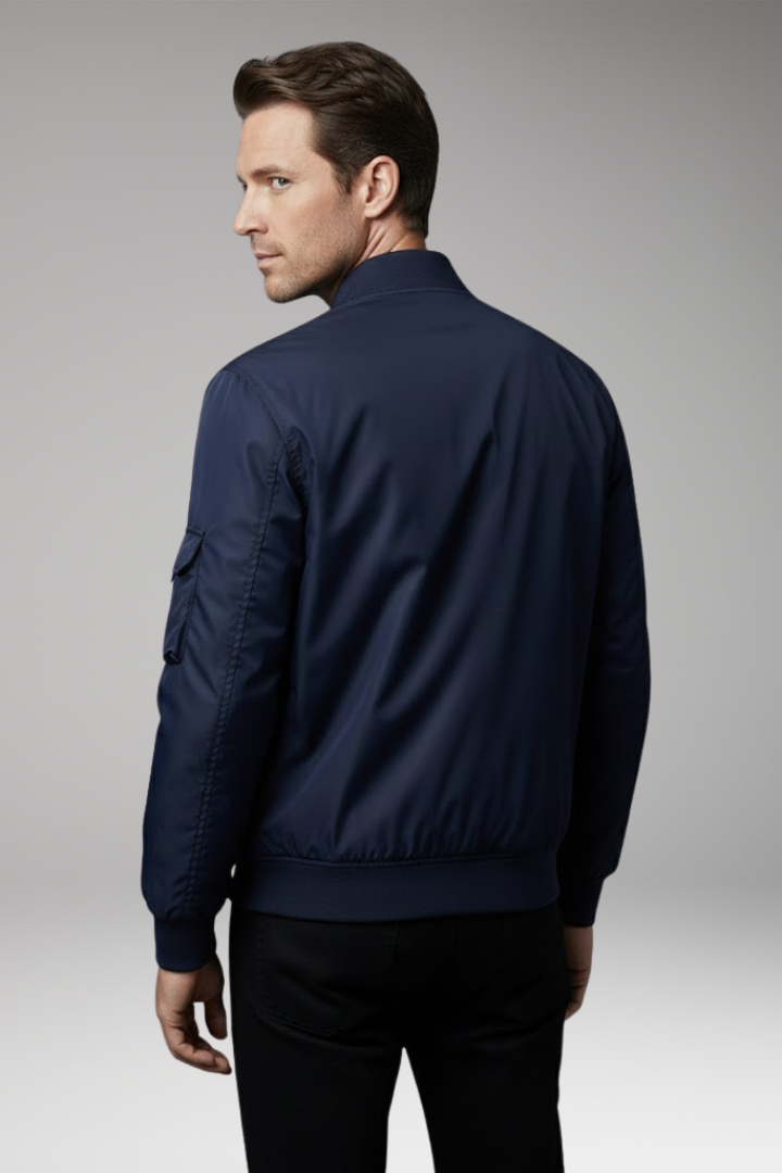 Men’s Jacket with Practical Pockets and Elastic Cuffs