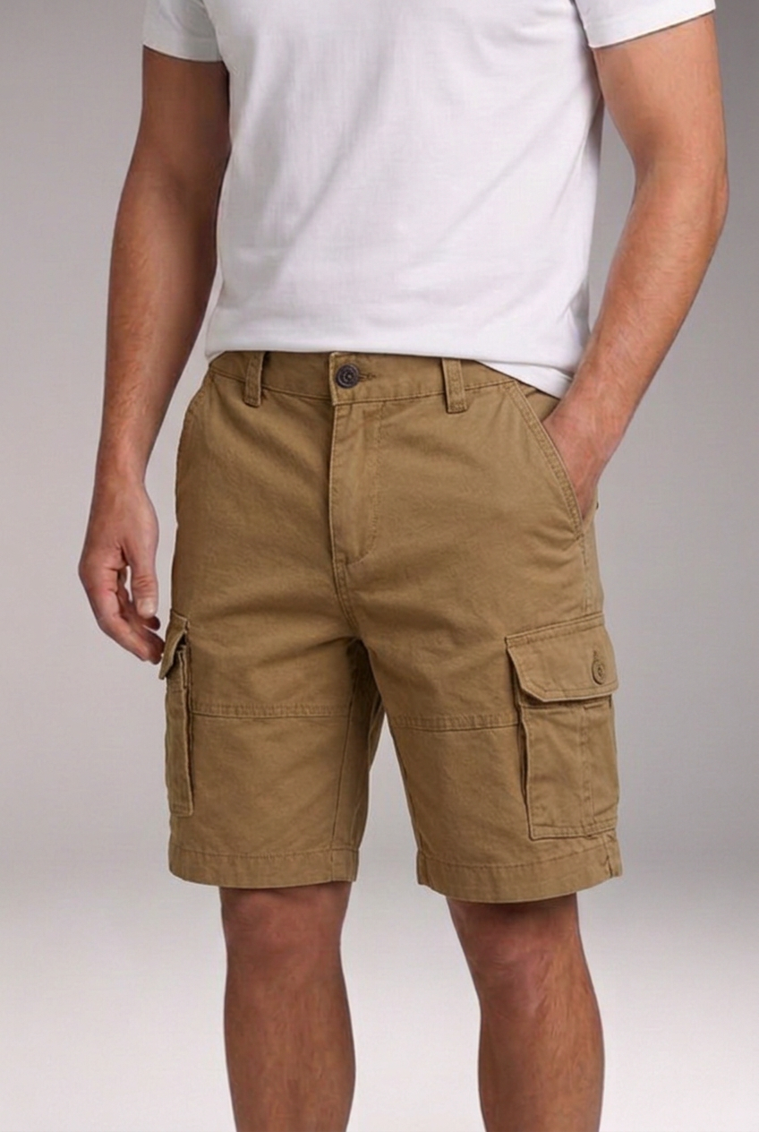 Men's Knee-Length Cargo Shorts with Buttoned Flap Pockets
