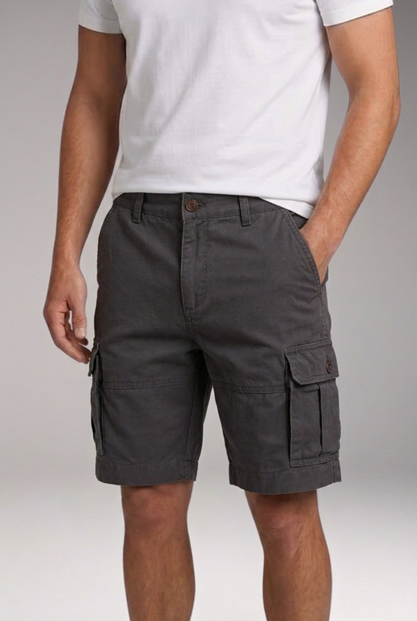 Men's Knee-Length Cargo Shorts with Buttoned Flap Pockets
