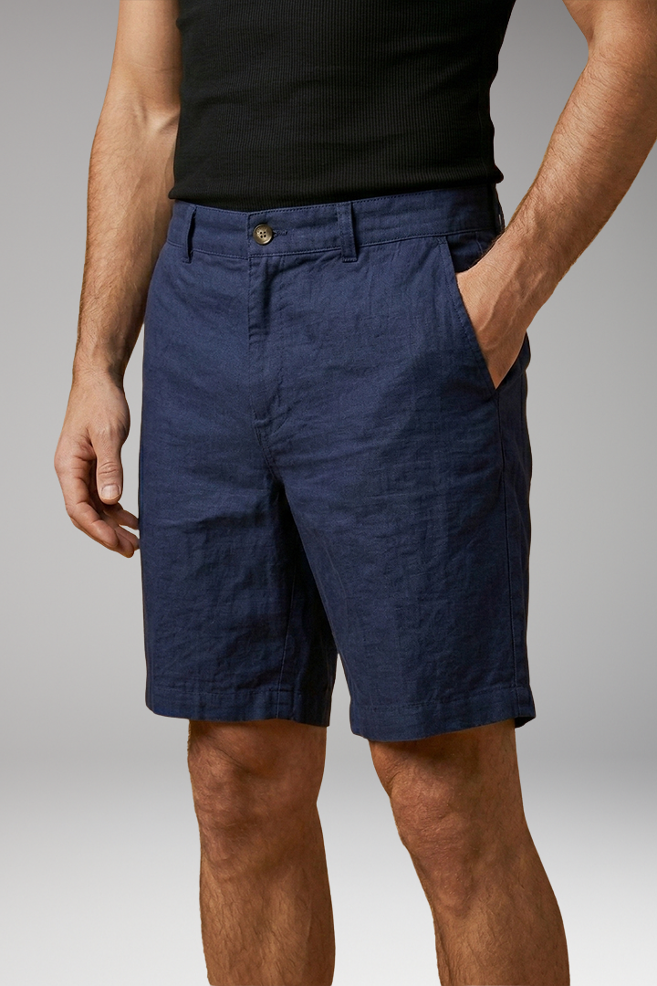 Men's Linen Shorts with Button and Zipper Fastening