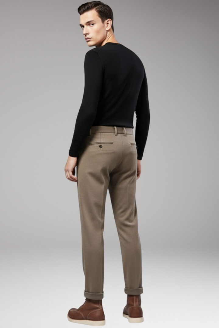 Men’s Trousers with Spacious Pockets and Secure Zippers