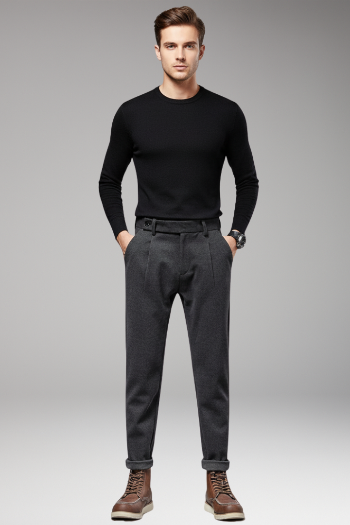 Men’s Trousers with Spacious Pockets and Secure Zippers