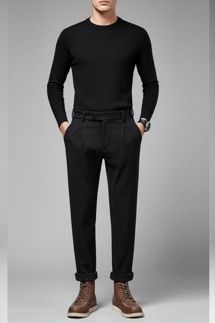 Men’s Trousers with Spacious Pockets and Secure Zippers
