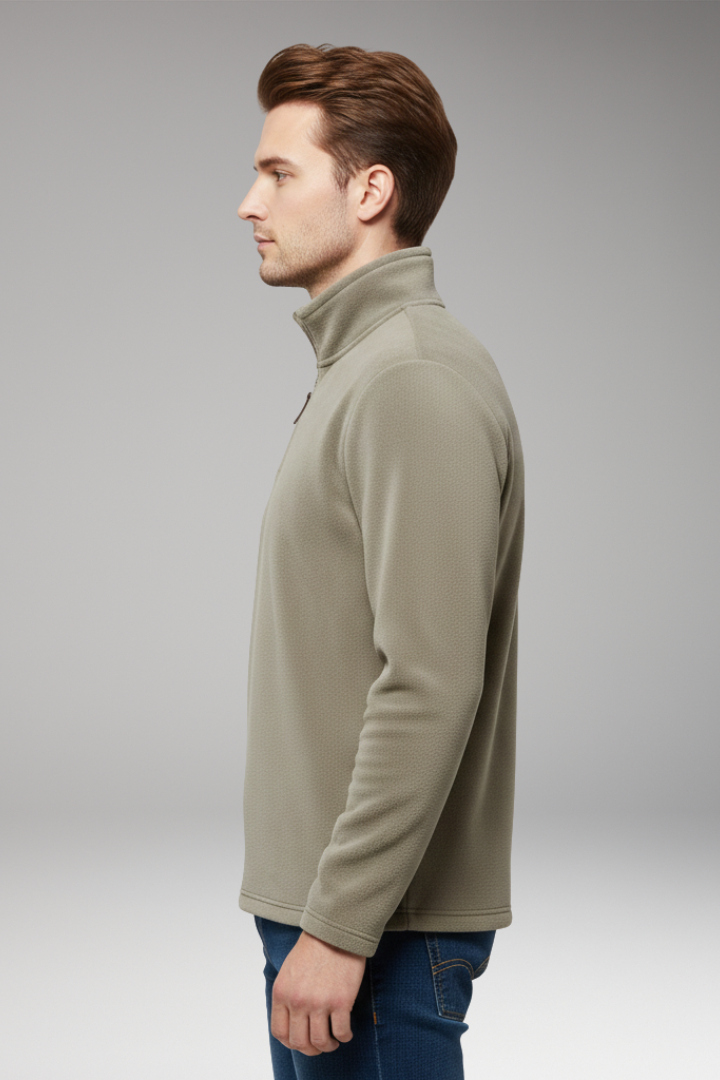 Men’s Pullover with Zip Closure and Fleece Lining