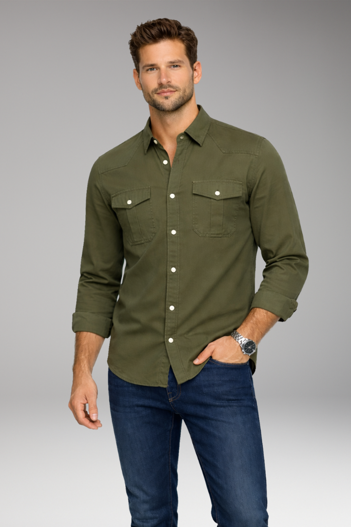 Men’s Shirt with Button Closure and Chest Pockets