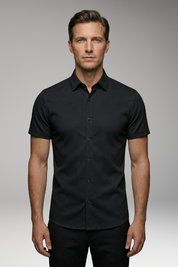 Men's Shirt with Button Placket and Fitted Style
