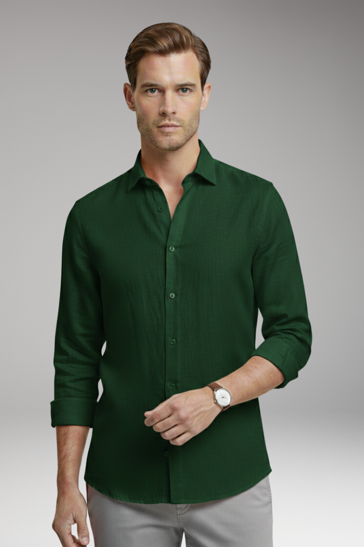 Men’s Shirt with Classic Collar and Button Fastening