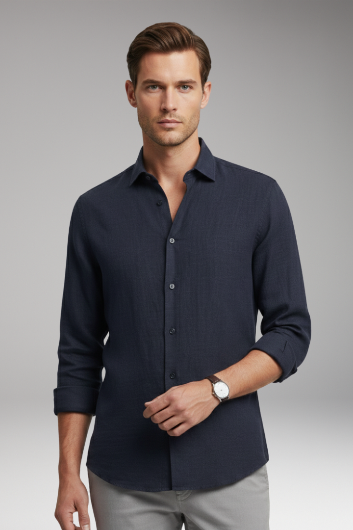 Men’s Shirt with Classic Collar and Button Fastening