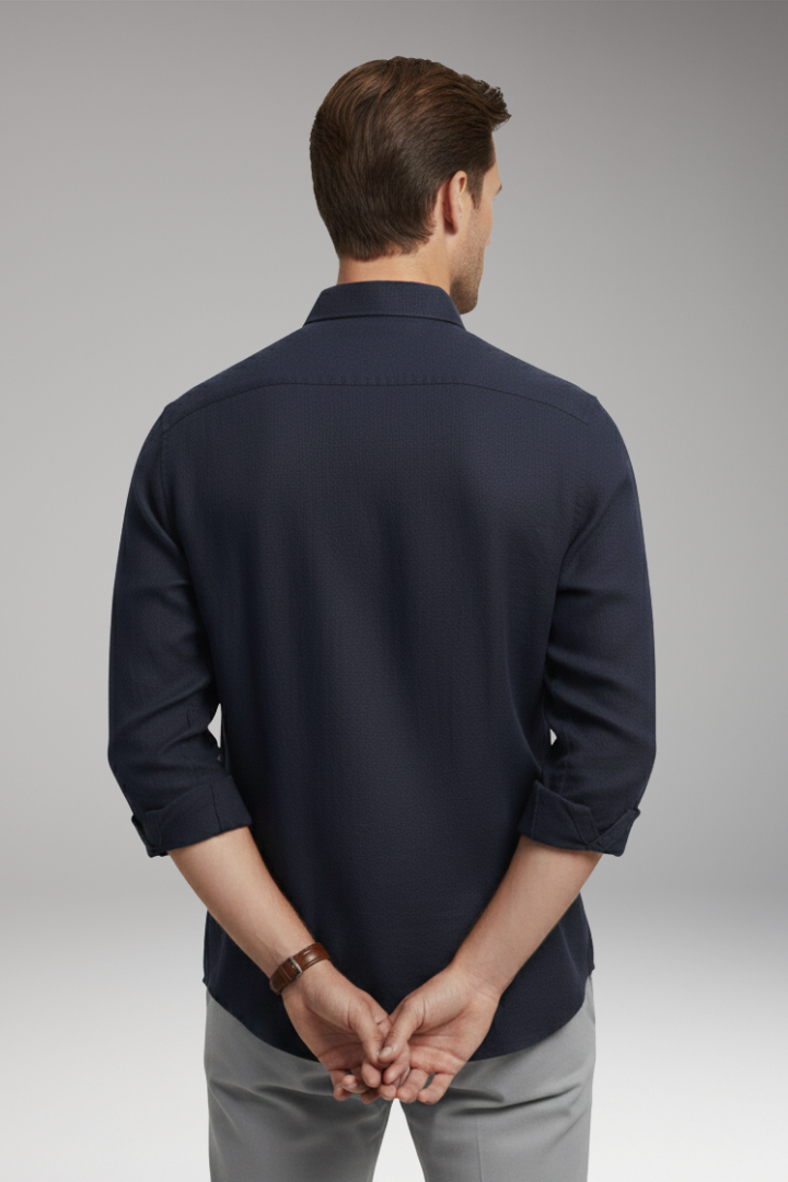 Men’s Shirt with Classic Collar and Button Fastening