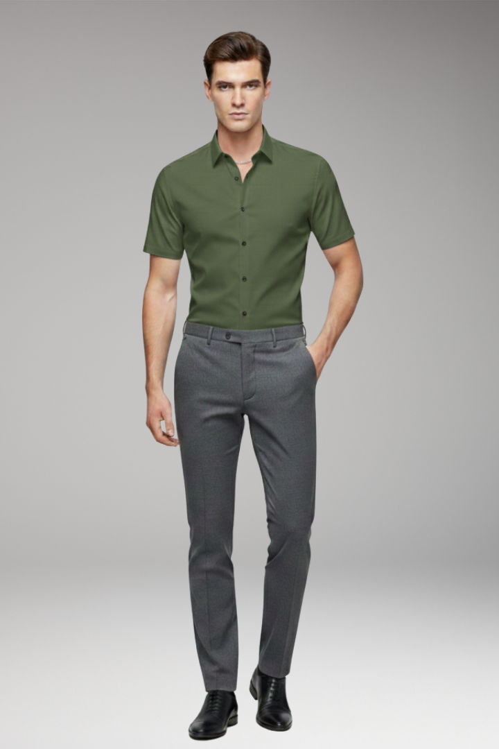 Men’s Shirt with Classic Collar and Button Front