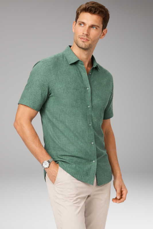 Men’s Shirt with Classic Collar and Button Placket