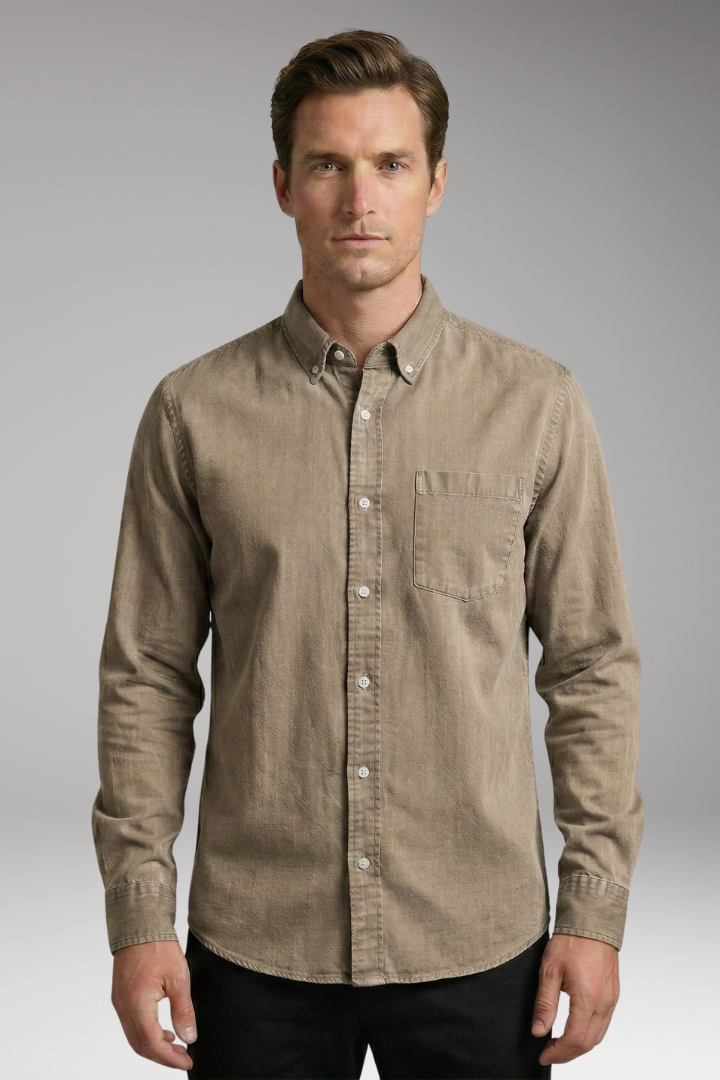 Men's Shirt with Classic Collar and Chest Pocket