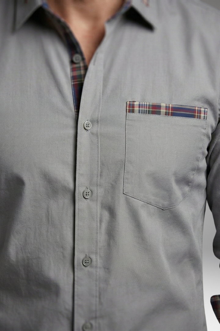Men's Shirt with Long Sleeves and Checkered Cuffs