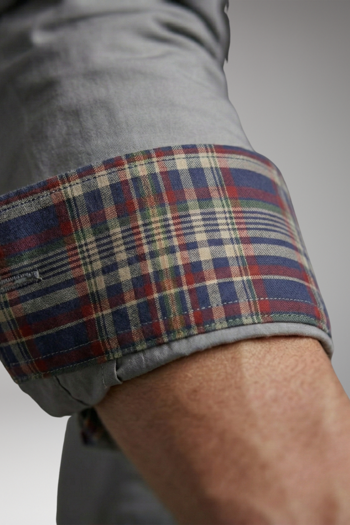 Men's Shirt with Long Sleeves and Checkered Cuffs