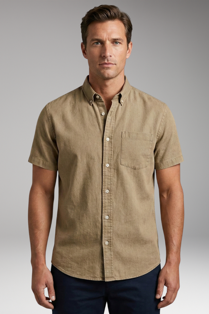 Men's Shirt with Short Sleeves and Chest Pocket