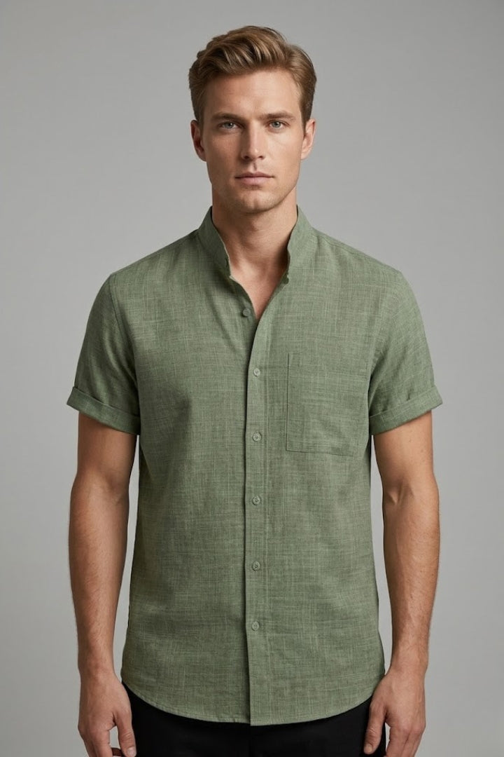 Men's Short-Sleeved Shirt with Stand-Up Collar