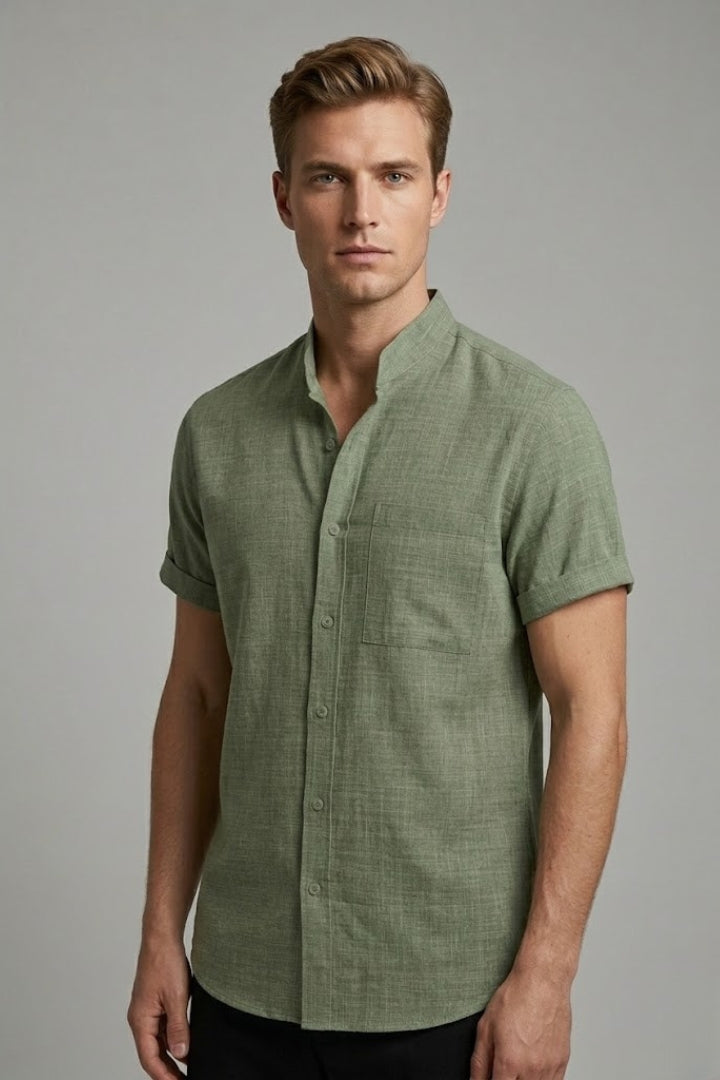 Men's Short-Sleeved Shirt with Stand-Up Collar