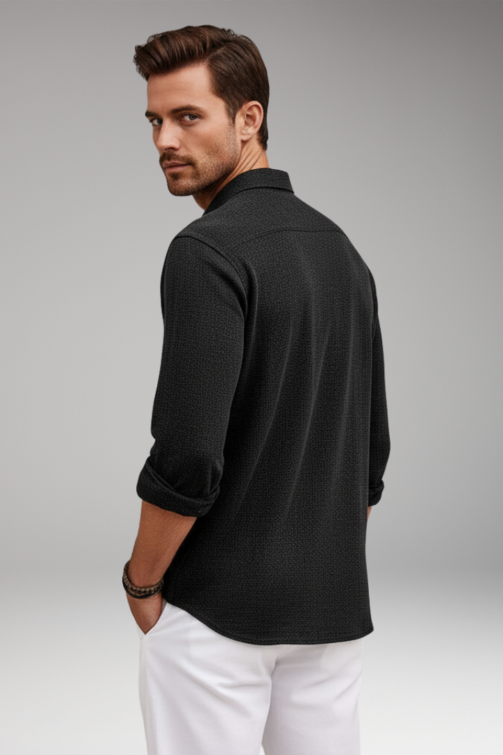 Men’s Shirt with Straight Fit and Classic Collar