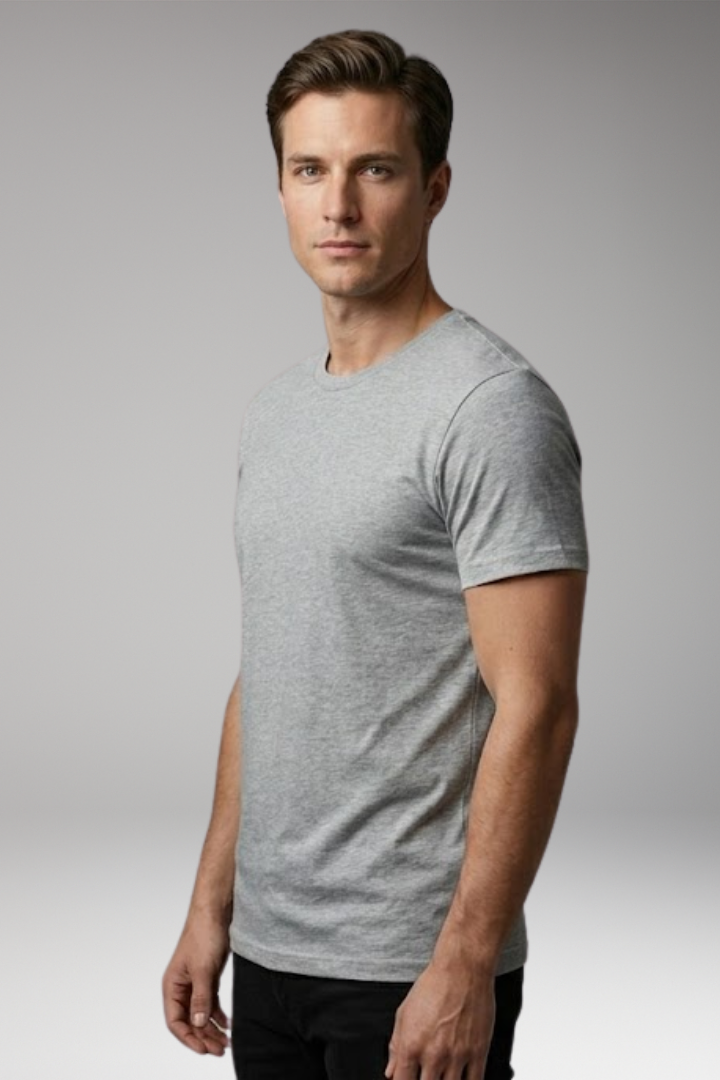 Men’s T-Shirt with Crew Neck and Close-Fit Cut