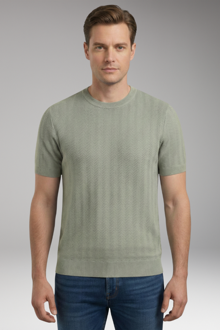 Men’s T-Shirt with Crew Neck and Wave Pattern