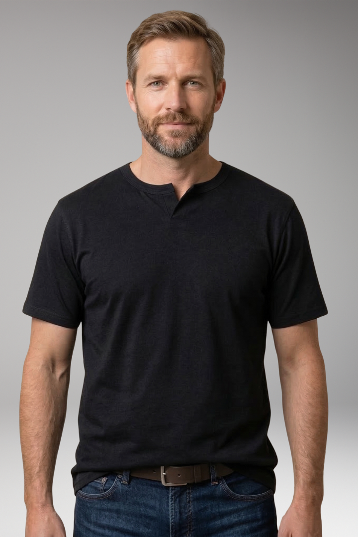 Men’s T‑Shirt with Regular Fit and Modern Neckline