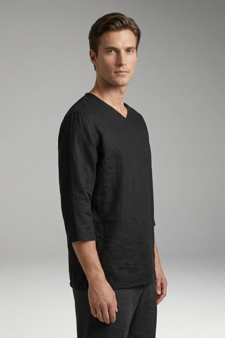 Men's Tunic-Style Top with Round Neckline and Three-Quarter Sleeves