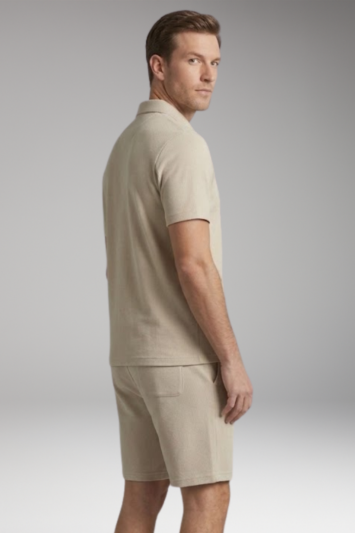 Men’s Two-Piece Set with Half-Zip Shirt and Elastic Waistband Shorts