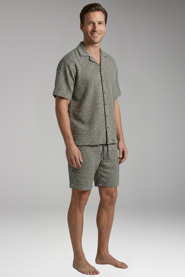 Men’s Two-Piece Set with Printed Short-Sleeve Shirt and Shorts