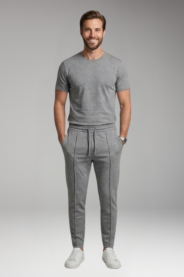 Men's Two-Piece Set with T-Shirt and Joggers for All-Season Wear