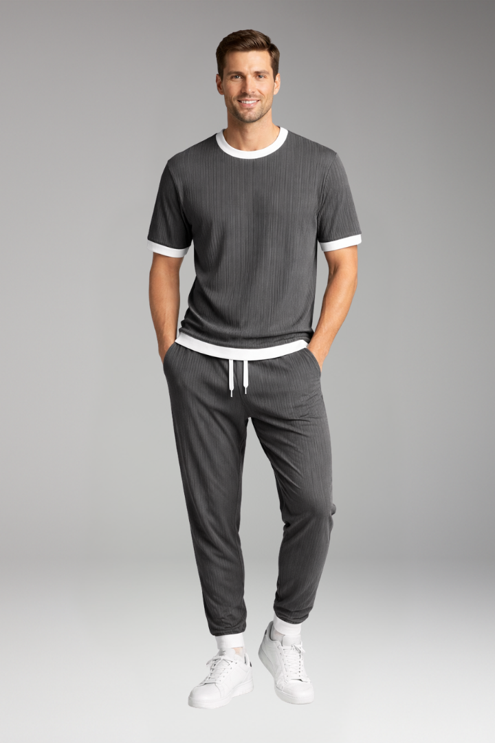 Men’s Two-Piece Suit with Pleated T-shirt and Jogging Trousers