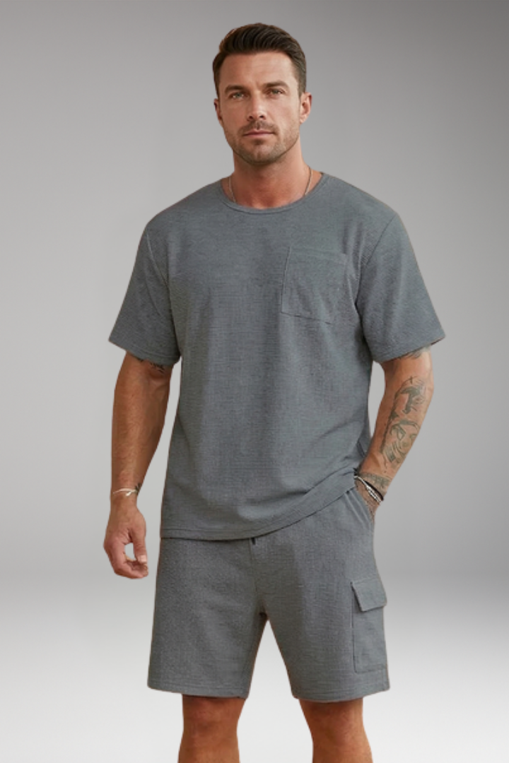 Men's Two-Piece Sportswear Set with Round Neck Top