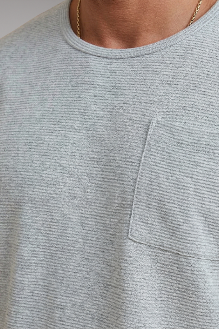 Men's Two-Piece Sportswear Set with Round Neck Top