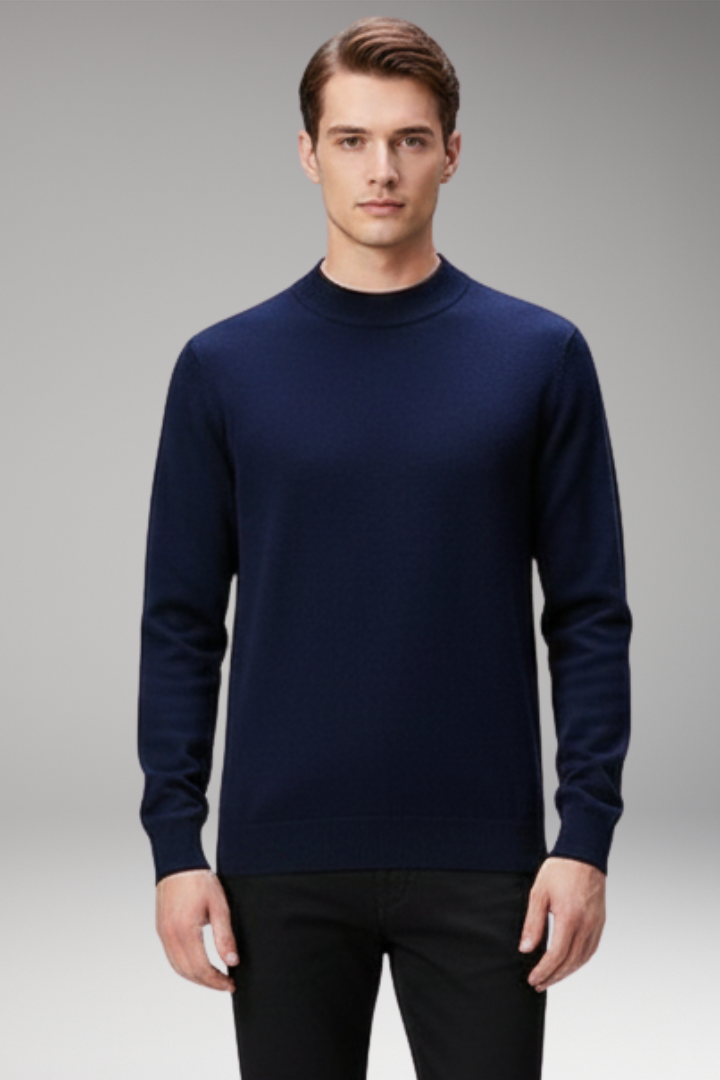 Men’s Pullover Shirt with Crew Neck and Straight Hem