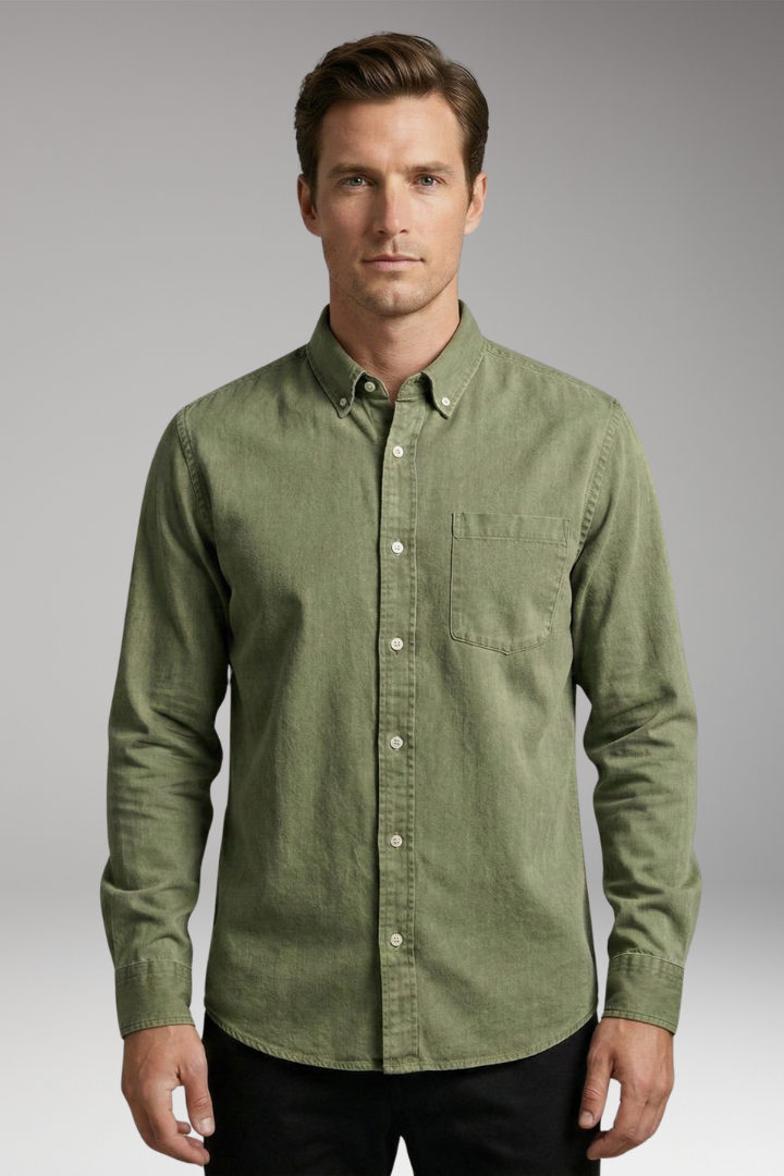 Men's Shirt with Classic Collar and Chest Pocket