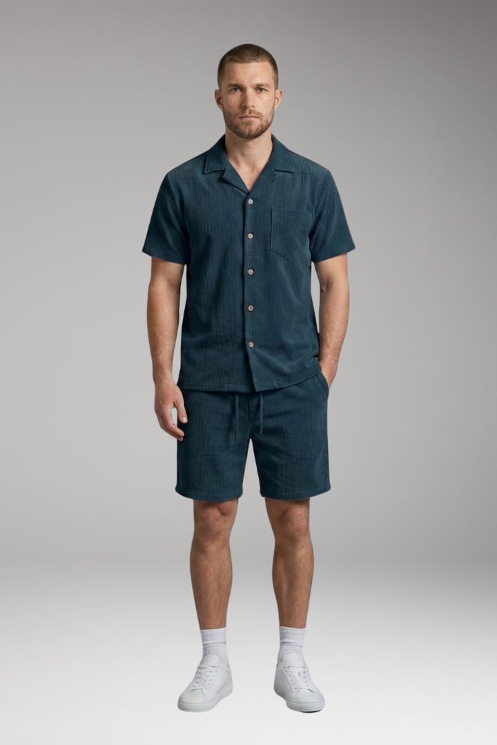 Men's Short-Sleeve Shirt and Drawstring Shorts Set with Casual Style