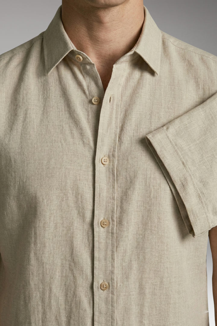 Men's Summer Shirt with Short Sleeves and Button Placket
