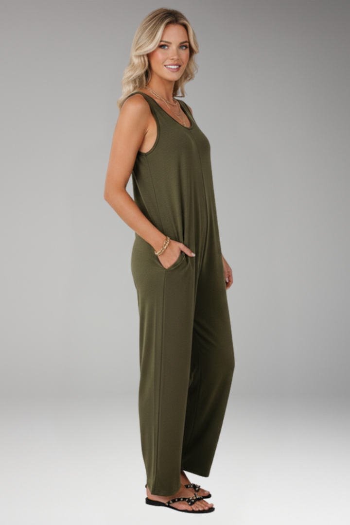 Women’s Sleeveless Jumpsuit with Round Neck and Wide Legs