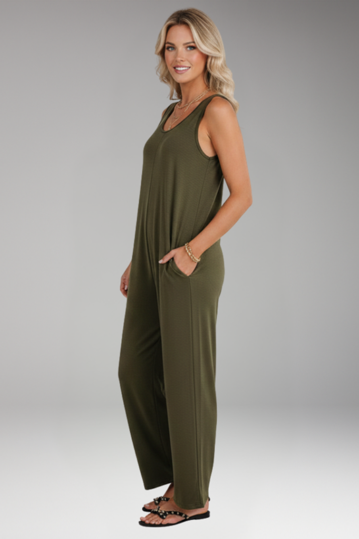 Women’s Sleeveless Jumpsuit with Round Neck and Wide Legs