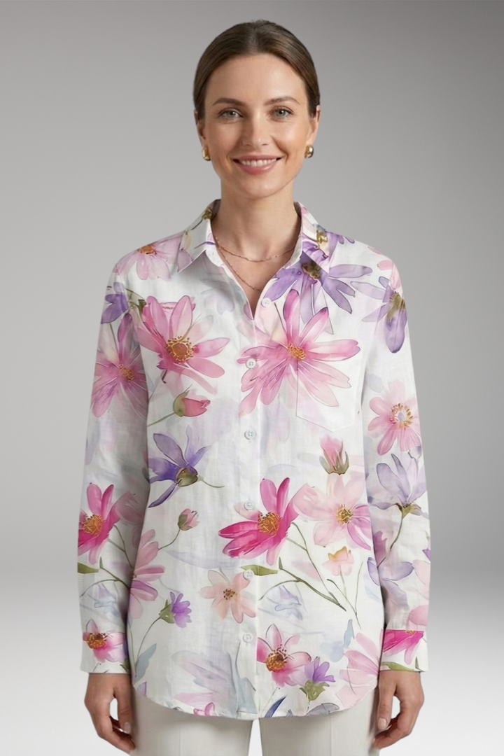 Women’s Blouse with Collar and Button Closure