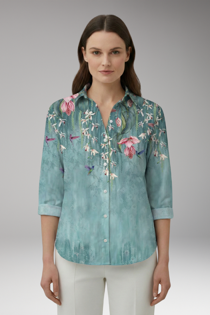 Women’s Blouse with Floral Pattern and Button-Up Front