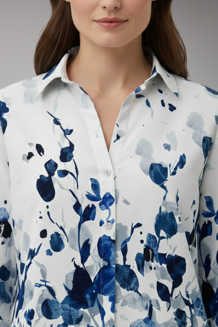 Women’s Blouse with Floral Pattern and Button-Up Front