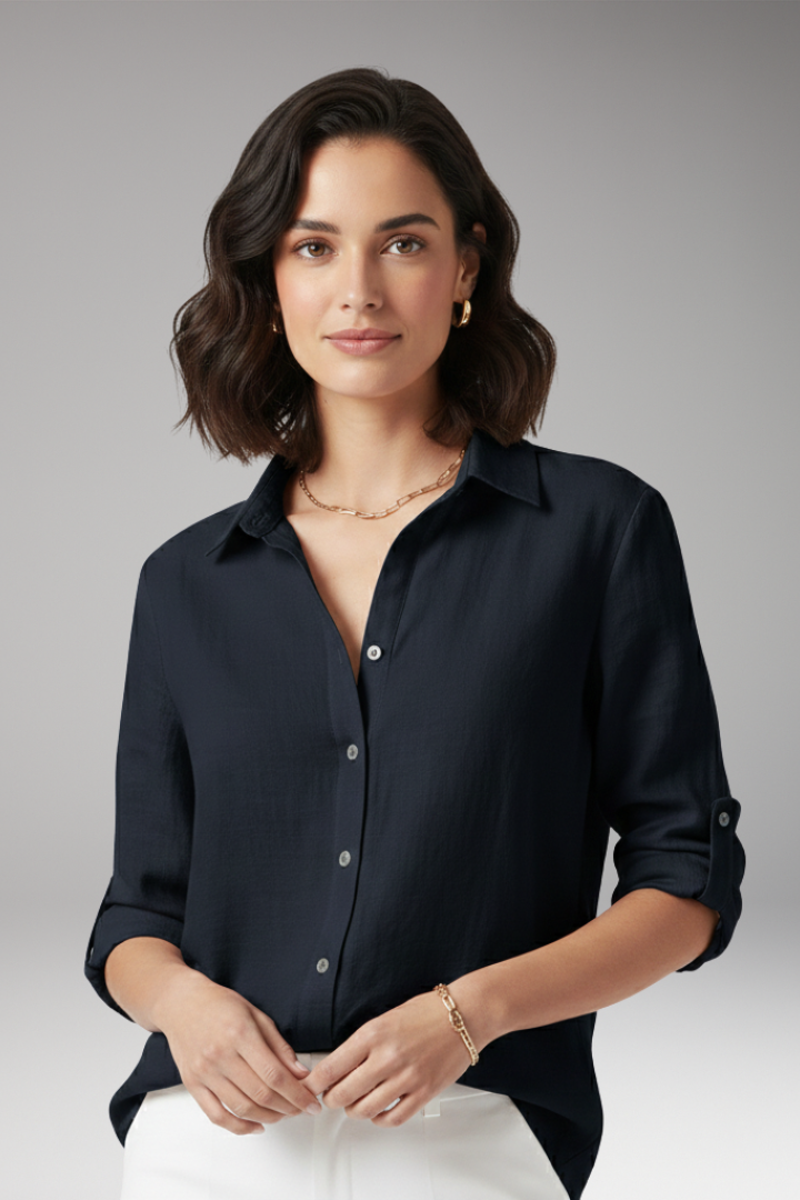 Women’s Blouse with Pointed Collar and Button Closure