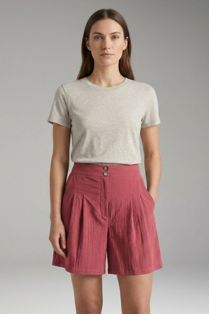Women's Casual Shorts with High-Waisted Fit and Pleated Design