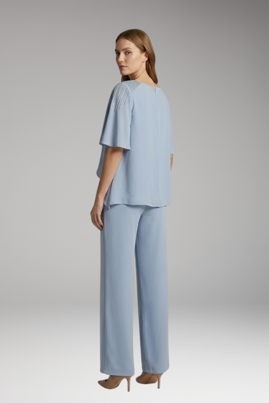 Women's Clothing Set with Opaque Fabric and Sleeveless Cut