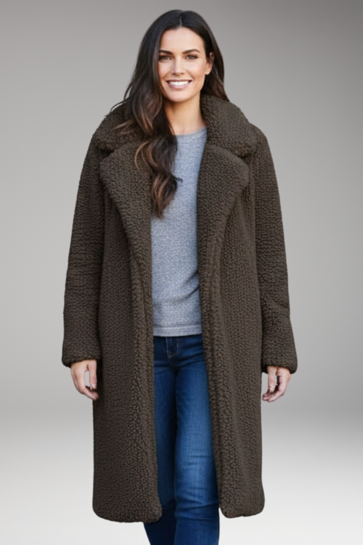 Women’s Coat with Wide Collar and Straight Sleeves