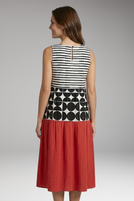 Women's Colourblock Midi Dress with Sleeveless Design